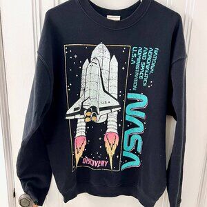 NASA Vintage Sweater Discovery Shuttle Graphic Adult XS Black Pullover Rare